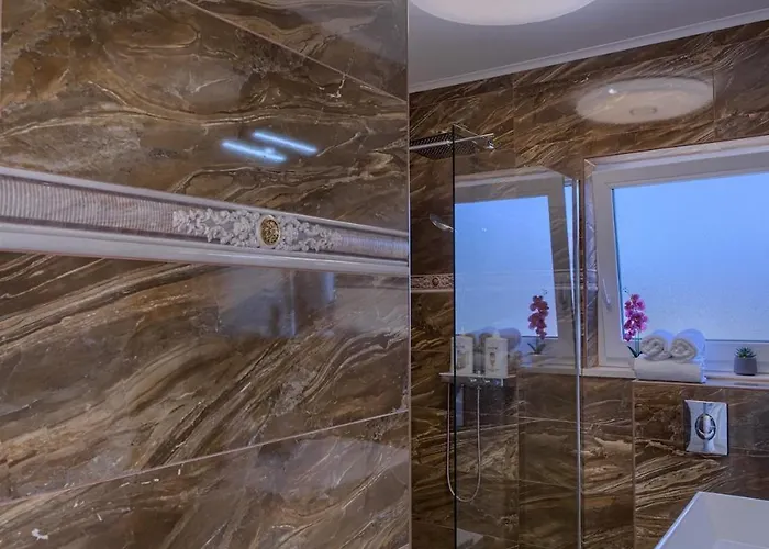 Ellara Penthouse Appartement *