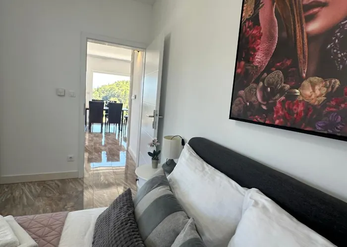 Apartman Ellara Penthouse Zrnovo